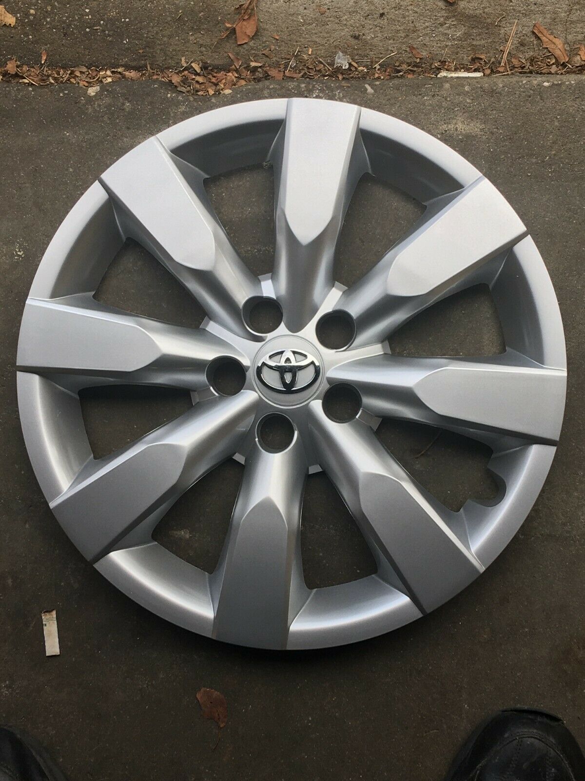 1x Replacement For 2014 2015 2016 Toyota Corolla 16 Inch Hubcap 61172
