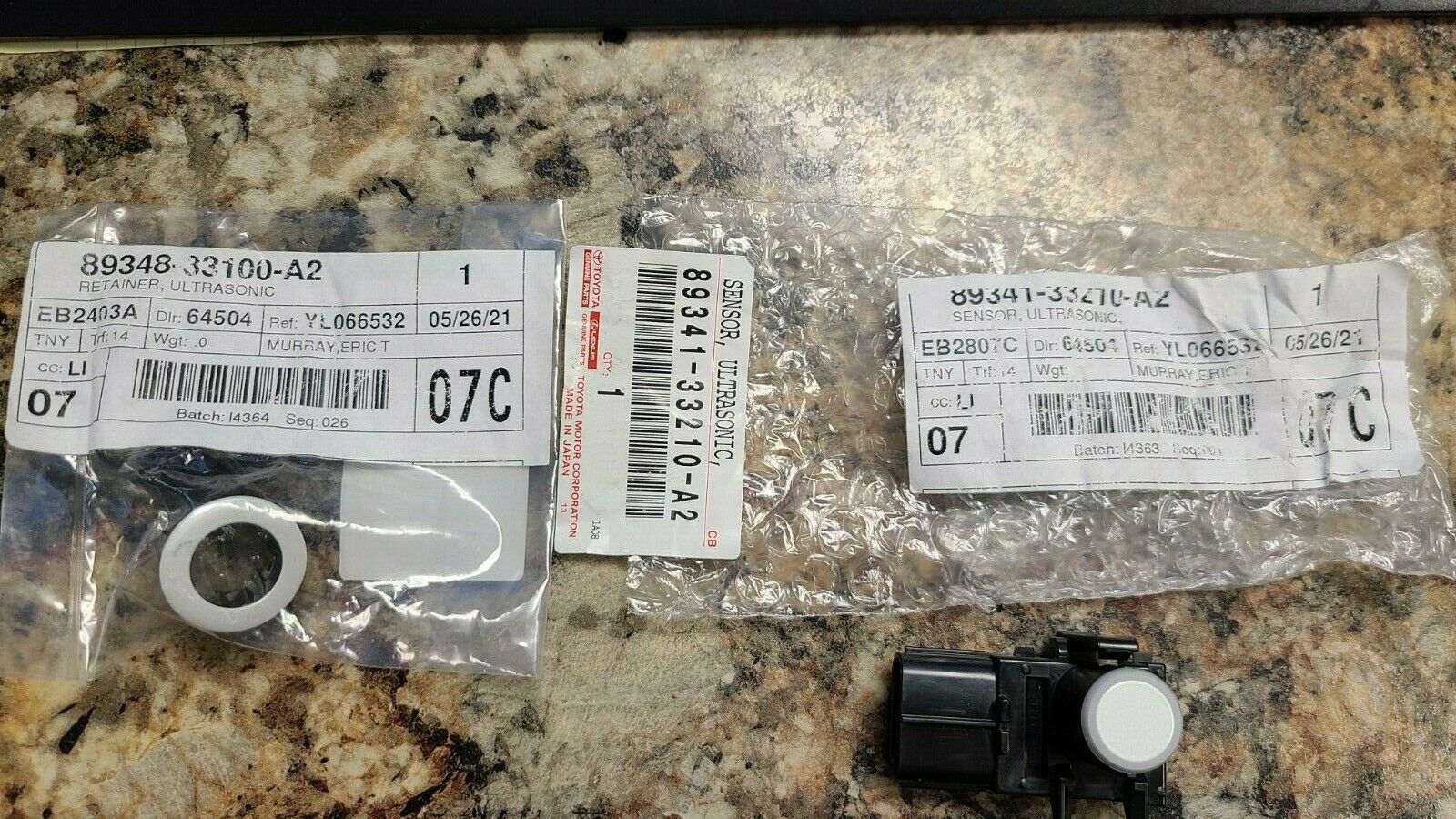 Lexus 89341-33210-a2 Oem Sensor, Ultrasonic With Retainer 89348-33100-a2 New